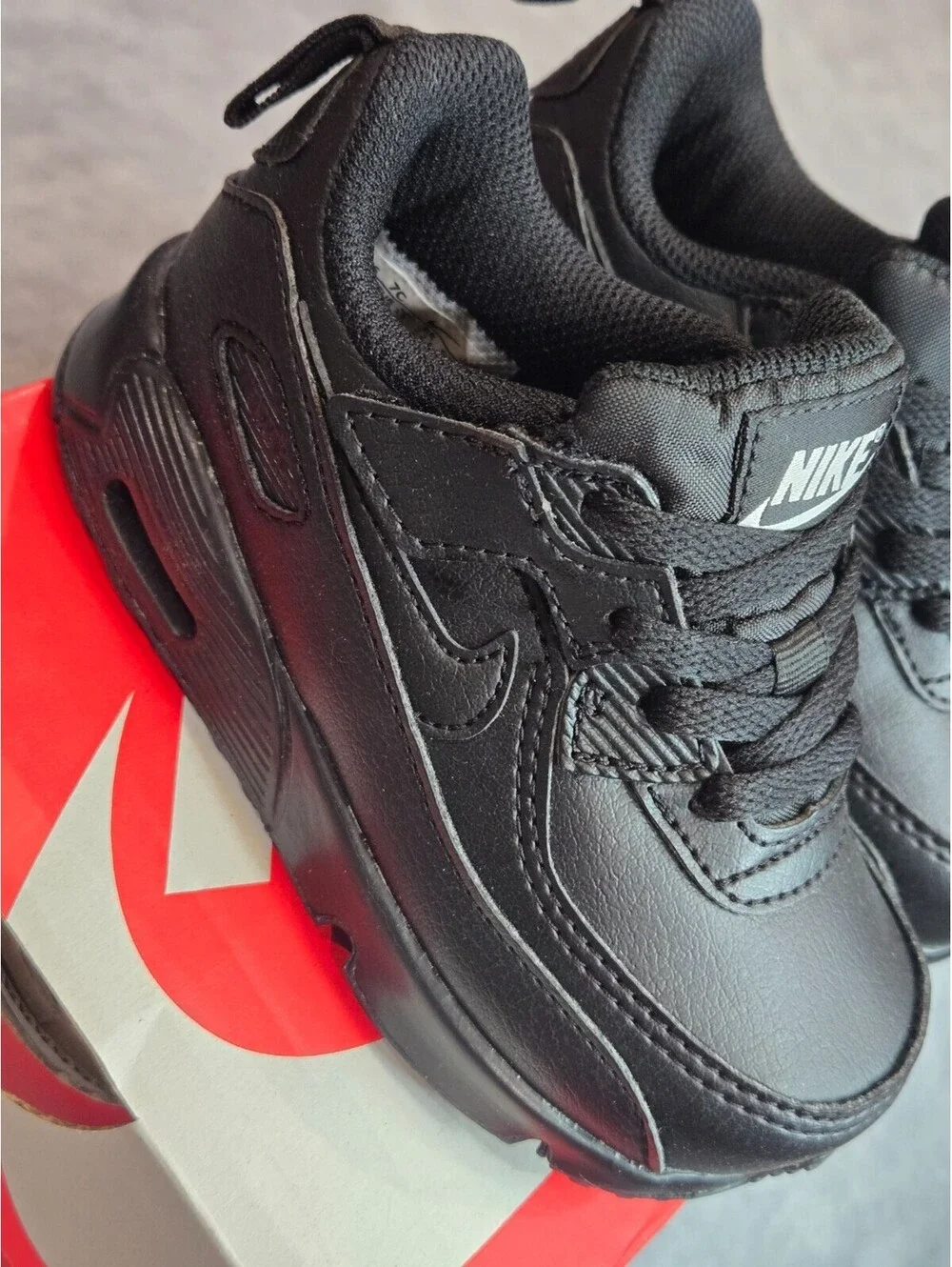 Nike Air Max 90 EasyOn - Triple Black (IH1418-028) Toddler Size 7C BRAND NEW